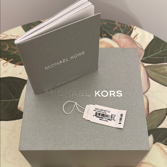 Michael Kors Black and Gold Bracelet - Picture 5 of 7